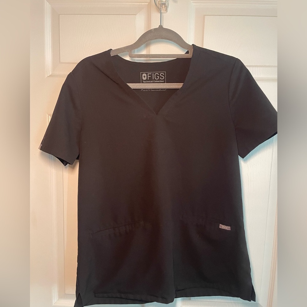 Figs black scrub top